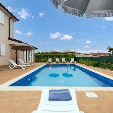 Villa Buroli With Pool, Sauna And Jacuzzi Eksteriør bilde