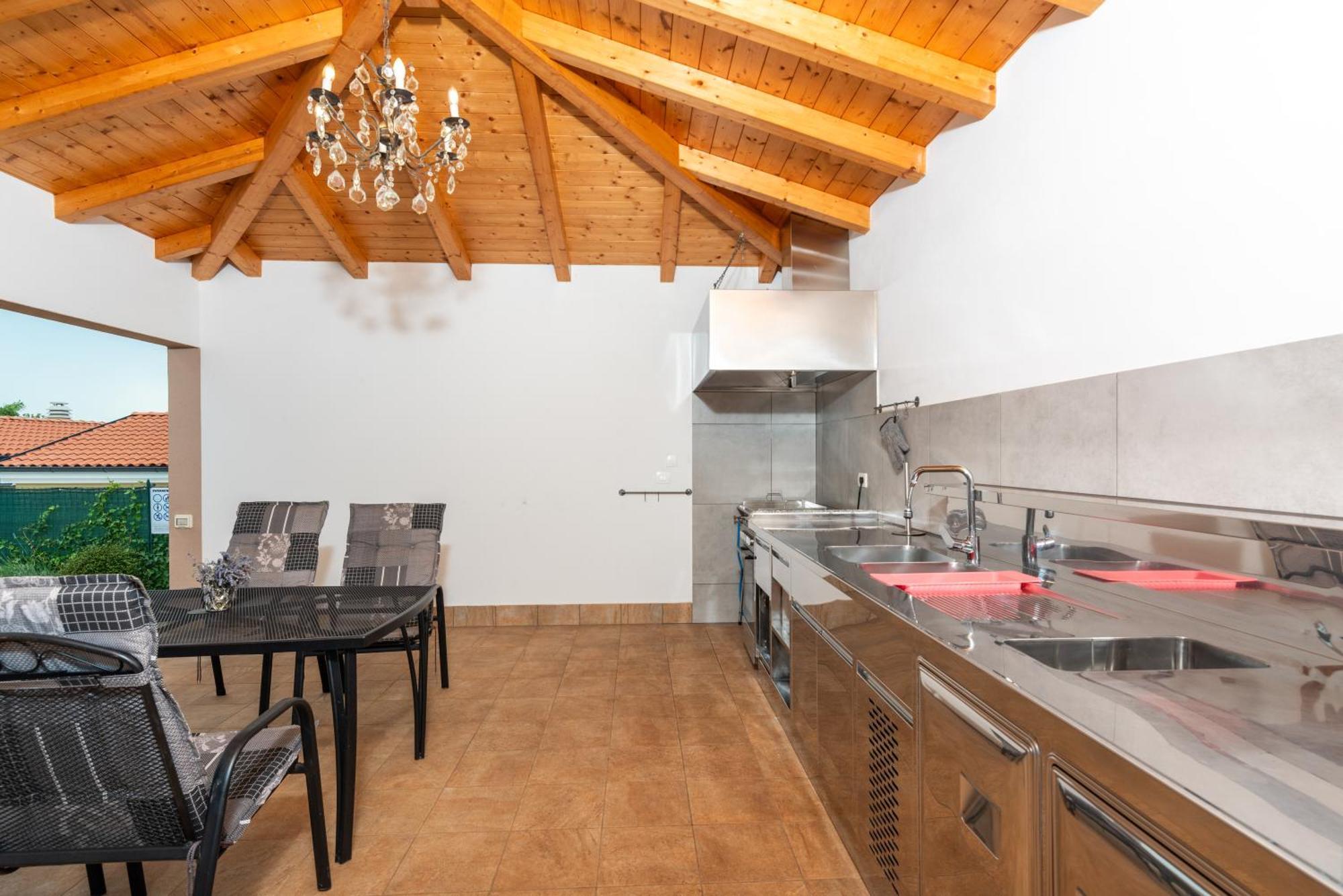 Villa Buroli With Pool, Sauna And Jacuzzi Eksteriør bilde